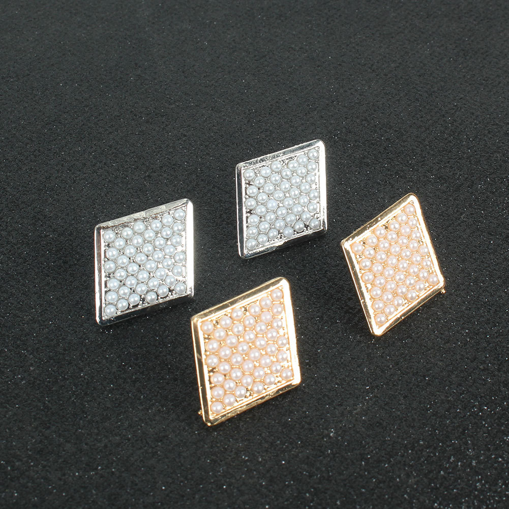 Fashion Retro Style Alloy Inlaid Pearl Geometric Diamond Earrings display picture 6