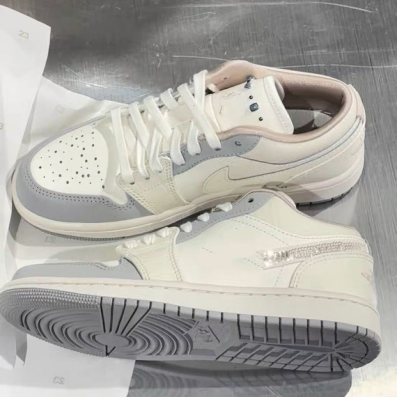 Cross-Border Putian Shoes Pure Original Aj1 Low-Top Basketball Shoes Casual Versatile Haze Pearl Men's and Women's Sneakers Couple Shoes Black