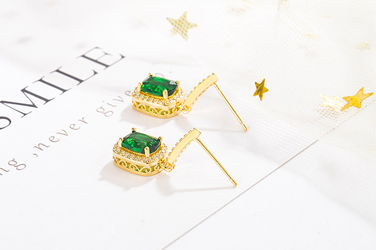 Fashion Square Earrings Female Copper Inlaid Zircon Earrings Wholesale display picture 6