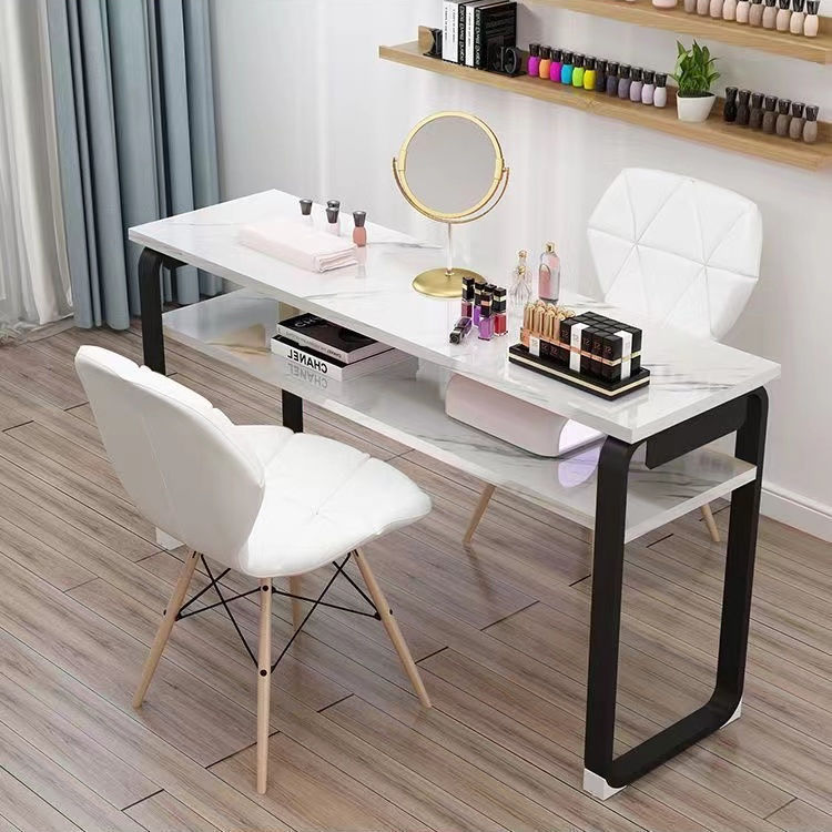 검은 다리 + 모조 흰색 대리석