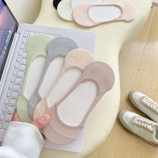 25 Spring and Summer New Invisible Socks Solid Color All-in-One Machine Shallow Mouth Women's Air-conditioning Socks Bamboo Fiber Silicone Non-slip Boat Socks for Hair 25 Spring and Summer New Invisible Socks Solid Color All-in-One Machine Shallow Mouth Women's Air-conditioning Socks Bamboo Fiber Silicone Non-slip Boat Socks for Hair