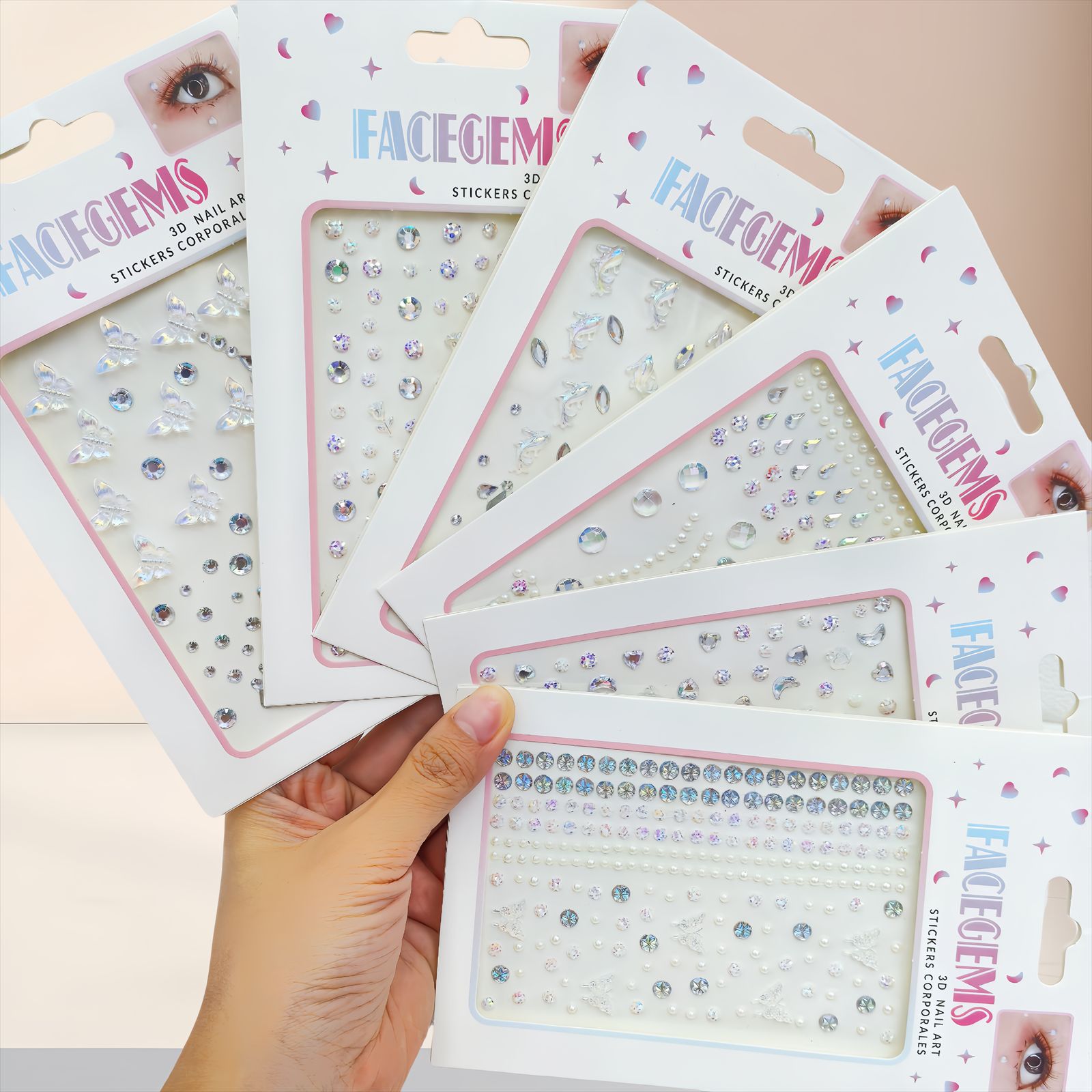 白色手拿着主图