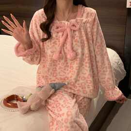 2026秋冬季睡衣女款家居服高级感长袖长裤法兰绒保暖两件套可外穿