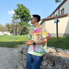 休暇シャツハワイアン半袖花柄シャツメンズ夏クールレトロ油絵ルーズシャツジャケットトレンディなブランド