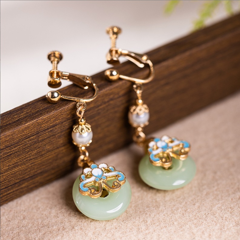 Jia Niang estilo antiguo nuevo estilo chino cheongsam pendientes retro de alta sensación gancho de orejas accesorios de ropa china pendientes de hebilla de seguridad