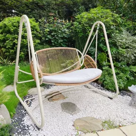 实木床;沙发椅;餐桌