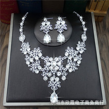 �羳���R�d����ˮ荽Y���朶��h���bŮʿ��������S������l