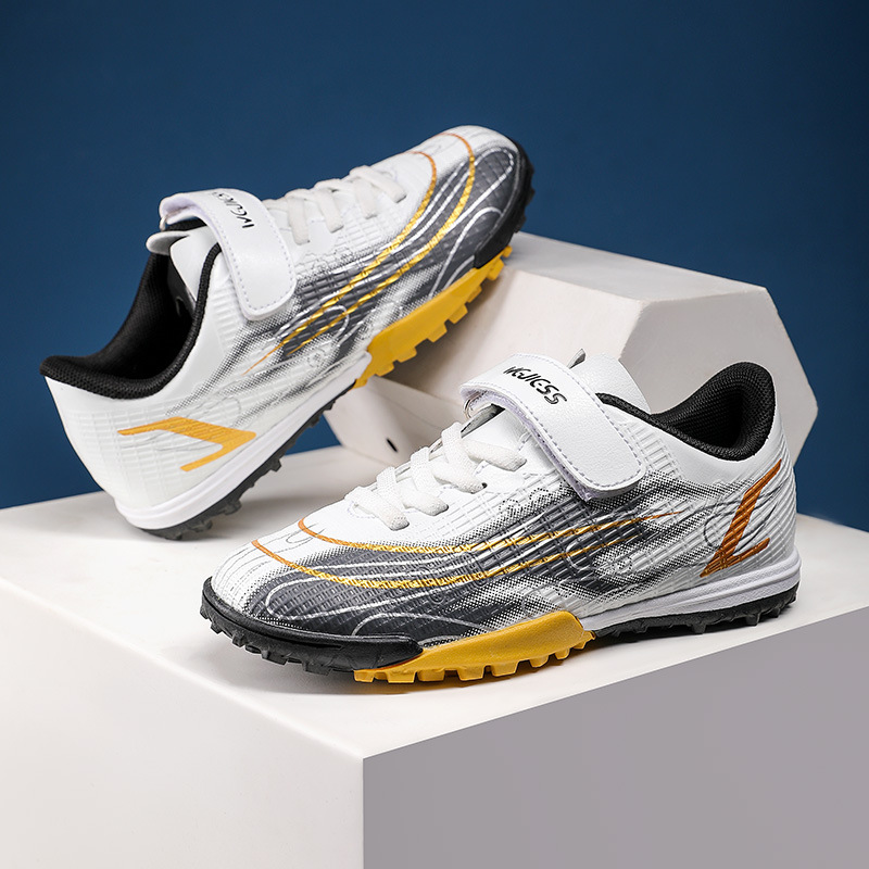 Nuovi ragazzi e ragazze da calcio per bambini, scarpe sportive per l'allenamento degli studenti fuori dalla scuola, erba artificiale, piedini per unghie rotti TF_voghion.com