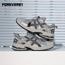 �羳���ļ��¿�͸���ϵ�Ь�\�����e�W��Ьܛ�וr�г����ܲ�����Ь