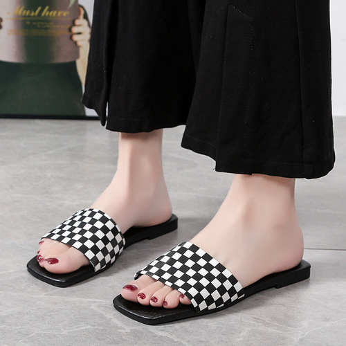 Flat slippers for women  summer new casual foreign trade checkerboard beach sandals for women wholesale
