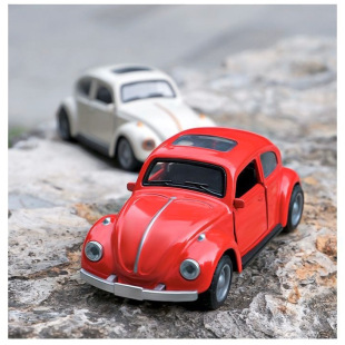 Bag 1/36 Retro Beetle Classic Car Alloy Model Children Boy Toy Car Back to Open Car Ornaments