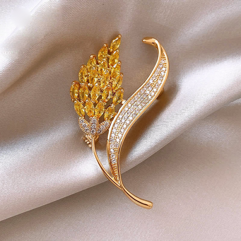 Golden wheat ear brooch niche anti-exposure high-grade fixed clothes accessories exquisite high-end female corsage pin