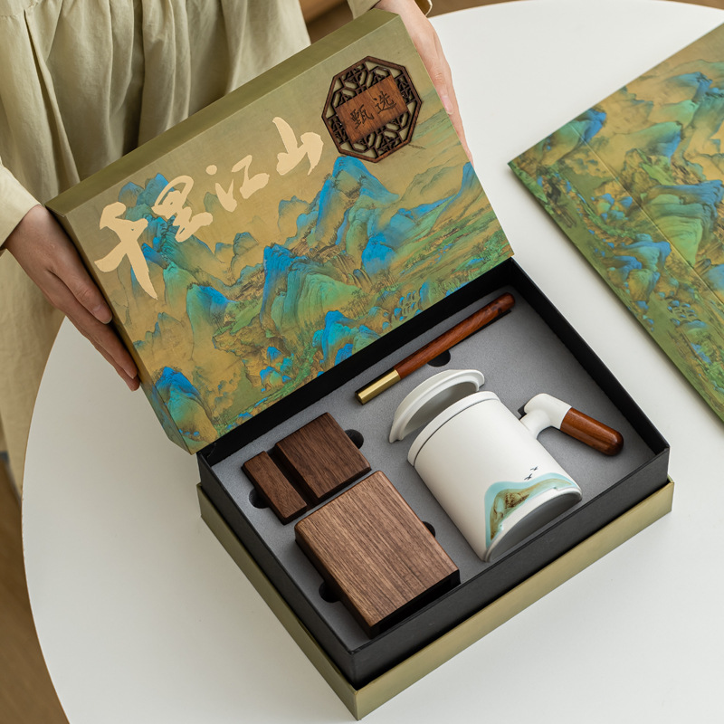 Taza de cerámica de tres piezas juego de regalos de negocios aniversario de la compañía PR regalos de mano logotipo tallado