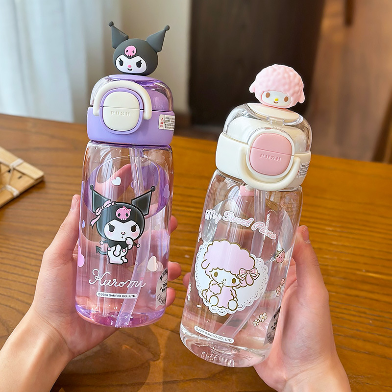 Sanrio 2026 nuevo lindo niño doble bebida taza de paja de alto valor facial para niñas taza de plástico especial para la escuela