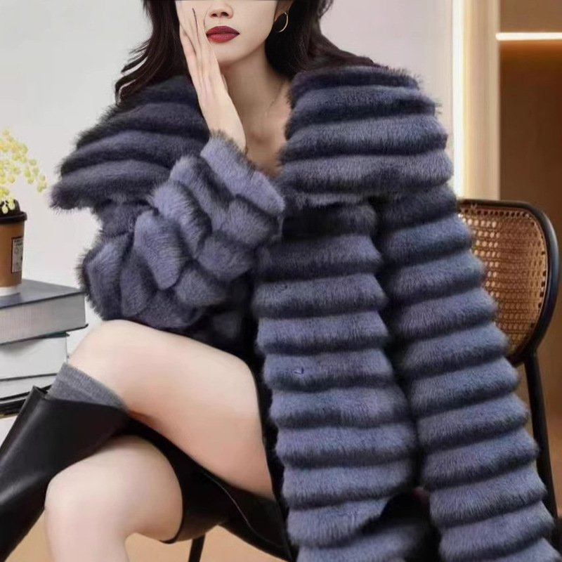 Autumn and Winter New Totoro Fur Coat Mink Faux Fur Fashion Short Large Lapel V-Neck Fur One-piece Coat
