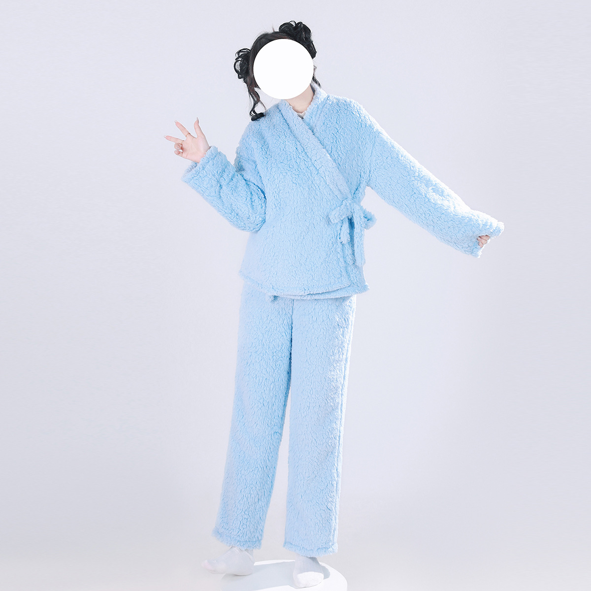 Lenguaje de algodón original pijamas Hanfu trajes de mujer pijamas gruesos y cálidos albornoces de manga larga trajes de servicio a domicilio 9518