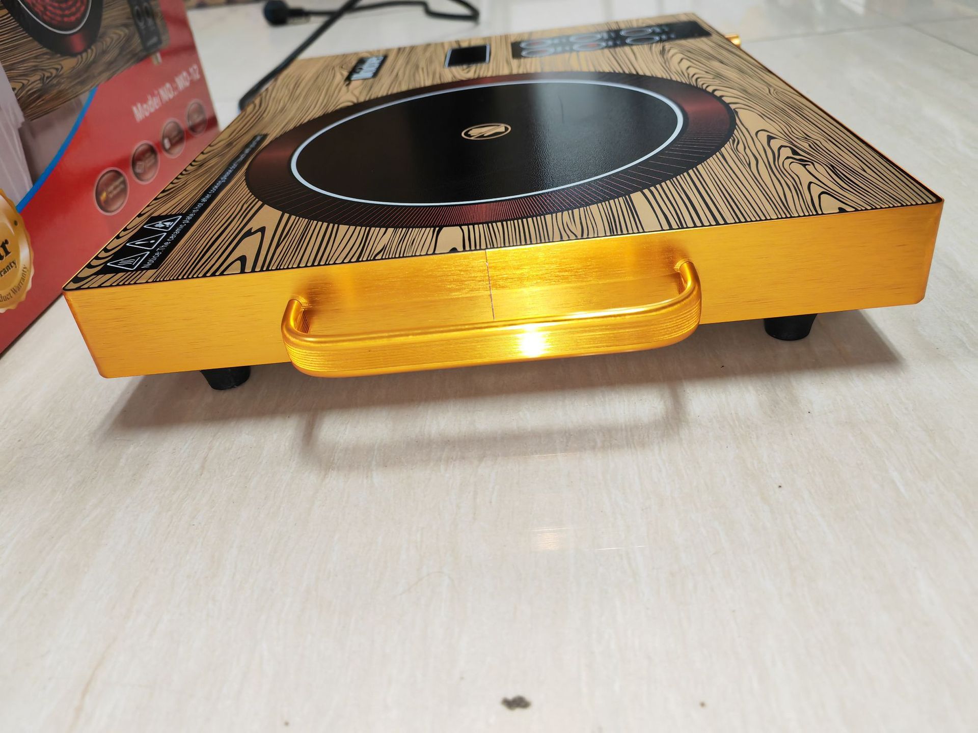 BC9E8E939349DFA567D7C52876D609