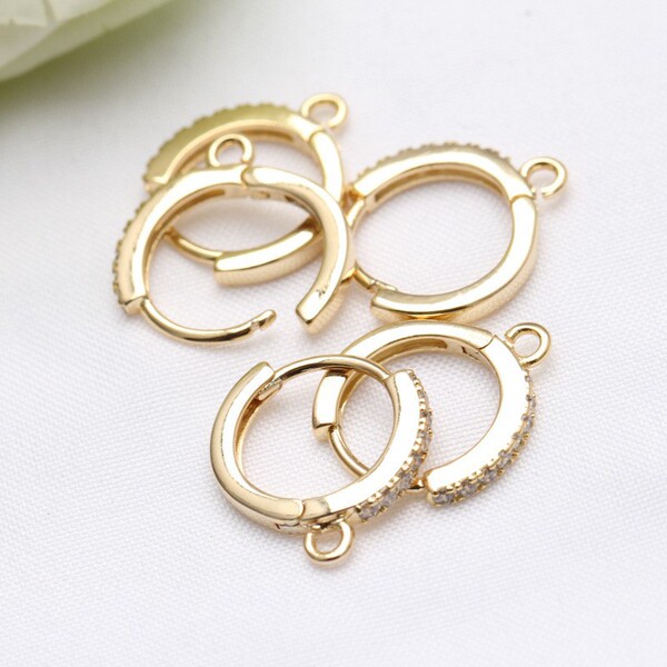 Earrings with zircon