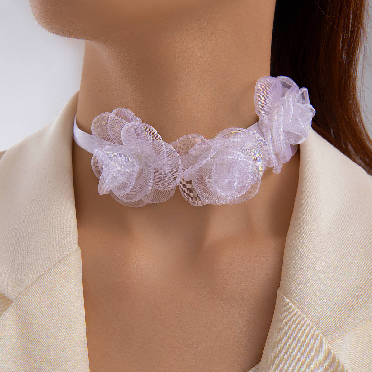 Collar de perlas de moda transfronteriza europea y americana collar de encaje blanco mariposa collar geométrico tela flor clavícula cadena