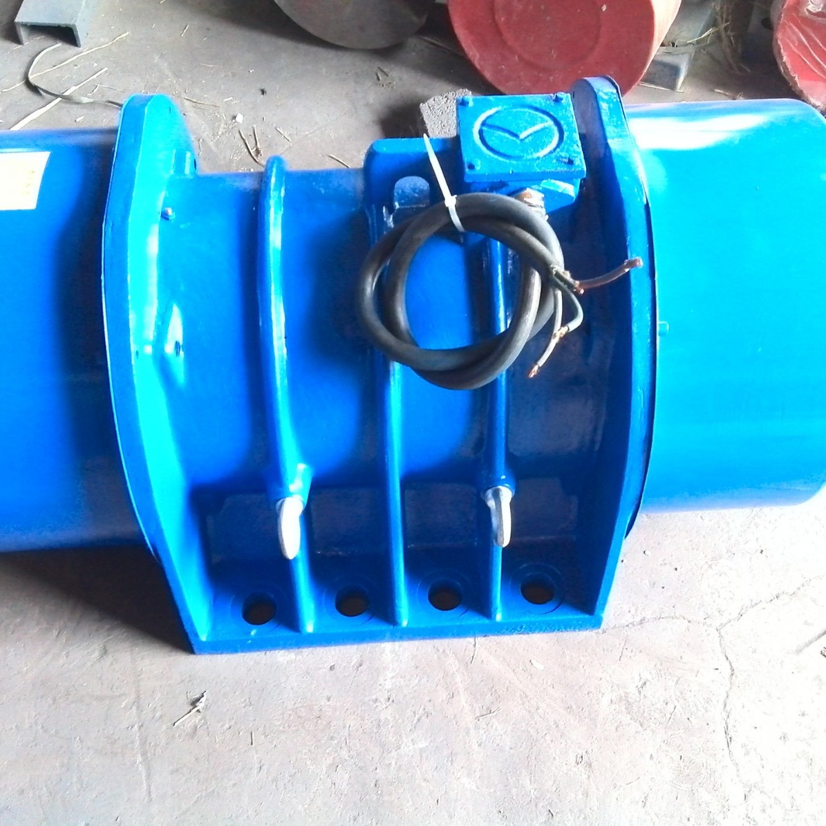 供应XVMA-16-4振动电机新乡市生产厂家价格优惠全铜芯JZO振动电机