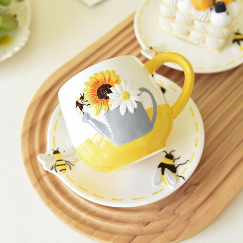 Pinpin Taza de café Taza de cerámica Juego de taza de cerámica de alto valor Té de la tarde Regalo de mano para niñas al por mayor