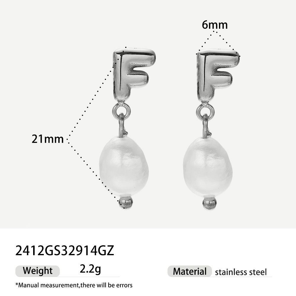 Alta europa y americana de acero inoxidable pendientes de perlas de alta calidad nicho simple joyería de acero de titanio letras pendientes de oro y plata mujeres