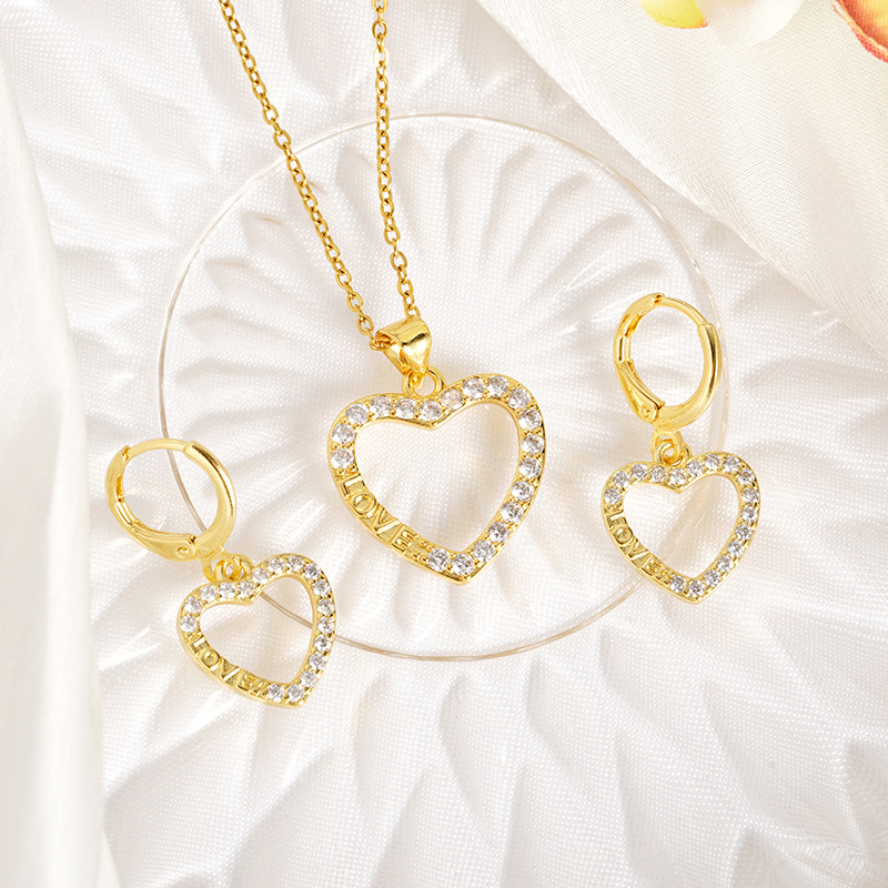 Collar de oro de arena vietnamita Pendientes Kit de línea de amor Sense de diseño de todo fósforo durante mucho tiempo Conjunto de joyería transfronterizo