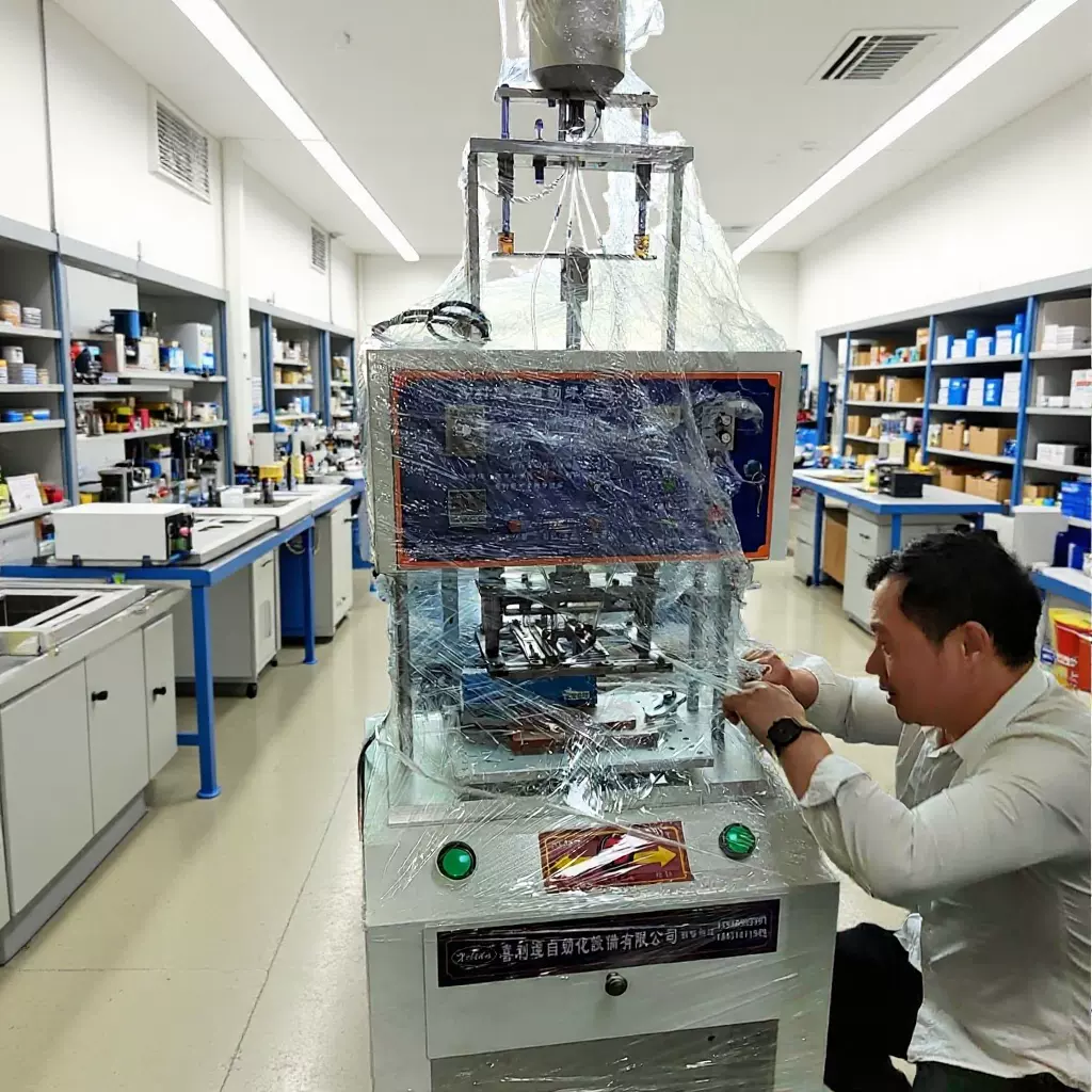 2023手机半自动电机螺母植入机儿童手表自动打螺母机双头螺母机