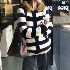 法式风针织开衫女款2025新款冬季穿搭设计感上衣条纹连帽毛衣外套