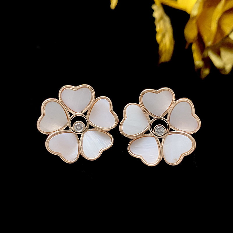 1 Pair Lady Flower Inlay Sterling Silver Copper Shell Ear Studs display picture 5