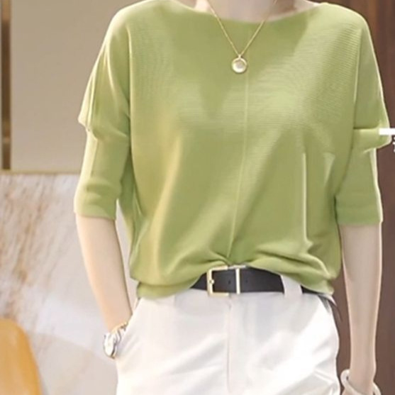 Spring and Summer New Thin Knit Sweater Top for Women, Plus Size, New Style, Solid Color, Loose Fit, Round Neck, Textured, Three-Quarter Length Base Layer