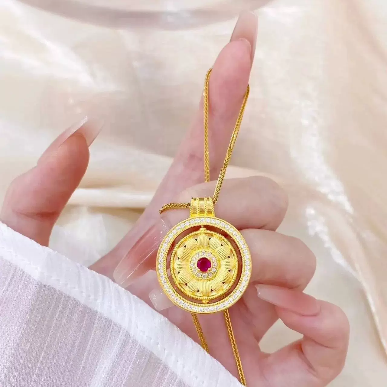 越南沙金新中式夏季旋转花朵项链女八宝罗盘吊坠金项链饰品首饰