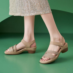678-7 New 2025 Spring and Summer Diamond Fashion Wedge Open Toe Non-Slip Wedge Commuting Sandals for Women