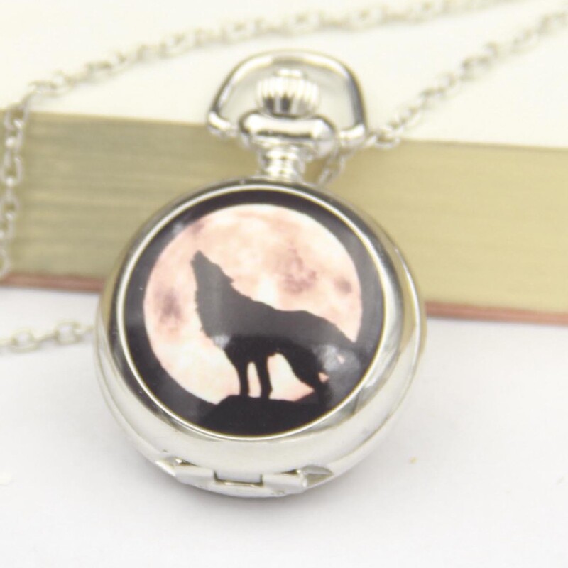 Domineering Wolf Enamel Long Necklace Quartz Watch Street Stall Jewelry Pocket Watch Wholesale Lone Wolf Moon Student Watch