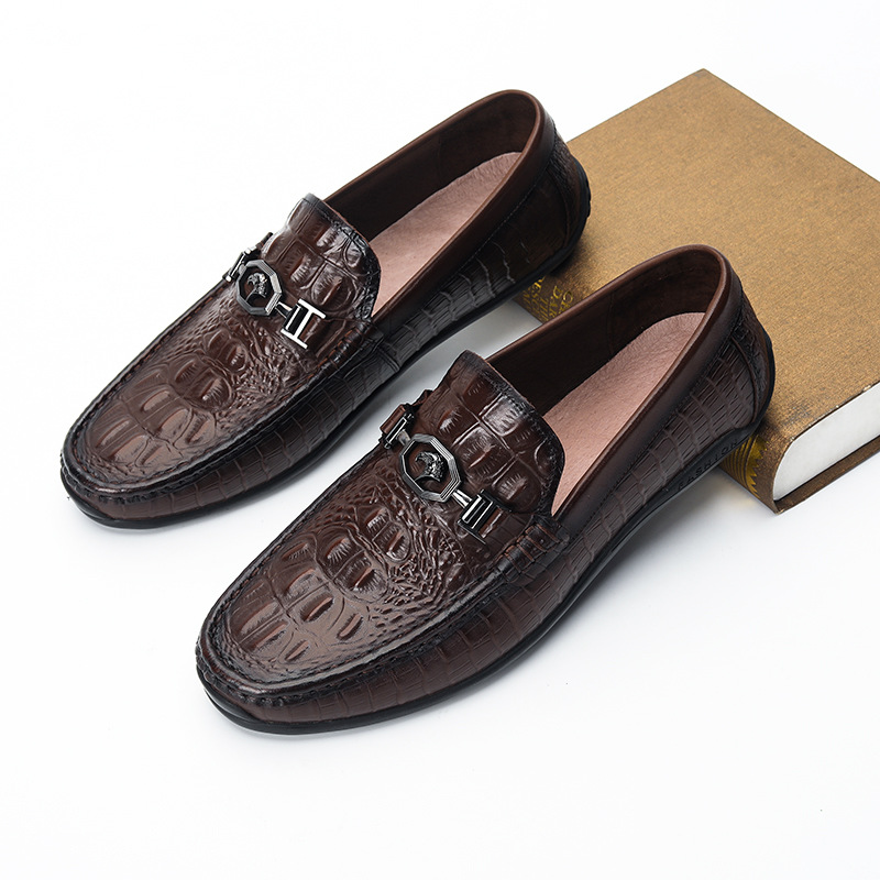 2023 neue echte Herren-Lederschuhe in Kaffeefarbe mit flacher Sohle und geprägtem Ärmel für bequeme und lässige Leggings_voghion.com