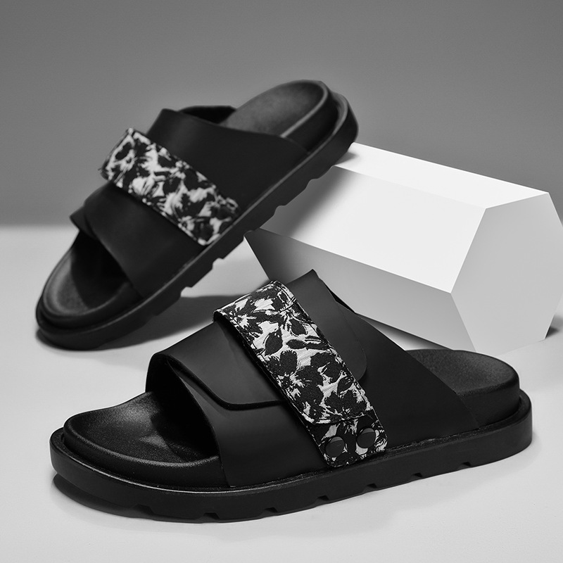 2026 Summer New Style Couple's High-End Buckle Sandals Trendy Bread Retro Casual Beach Slippers_vogvips.com