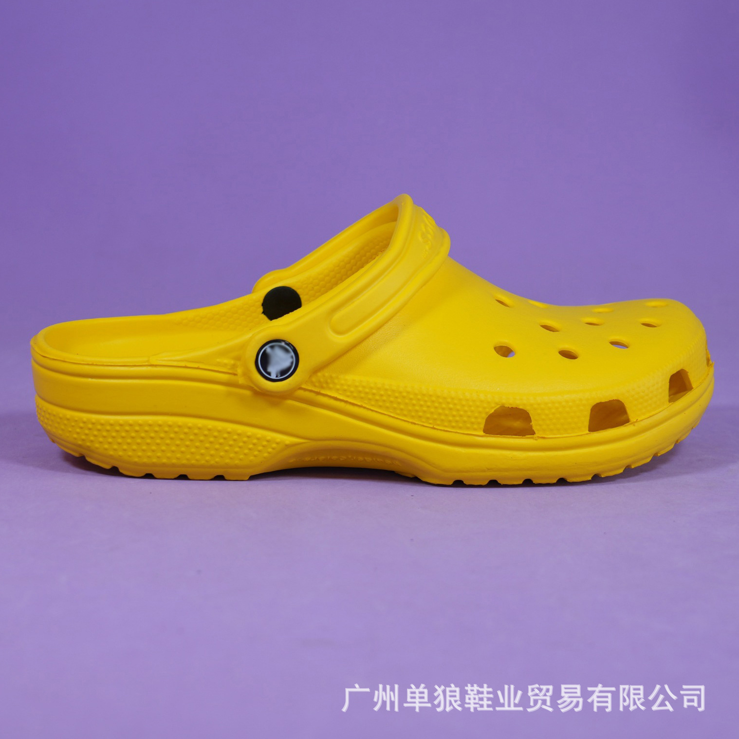 Estrellas etiquetadas de verano EVA zapatos de agujero casuales antideslizantes para mujeres zapatillas antiodorantes para parejas al aire libre sandalias