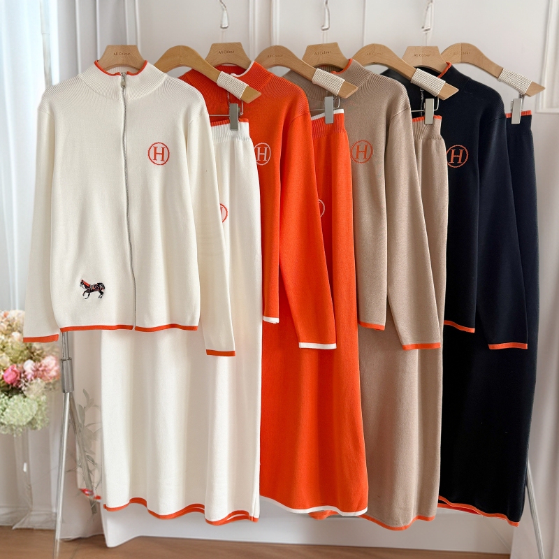 Cross-Border European and American New Product Creative Horse Embroidery Contrasting Color Long-Sleeved Woolen Jacket + Casual Knitted Skirt Two-Piece Set Cross-Border European and American New Product Creative Horse Embroidery Contrasting Color Long-Sleeved Woolen Jacket + Casual Knitted Skirt Two-Piece Set