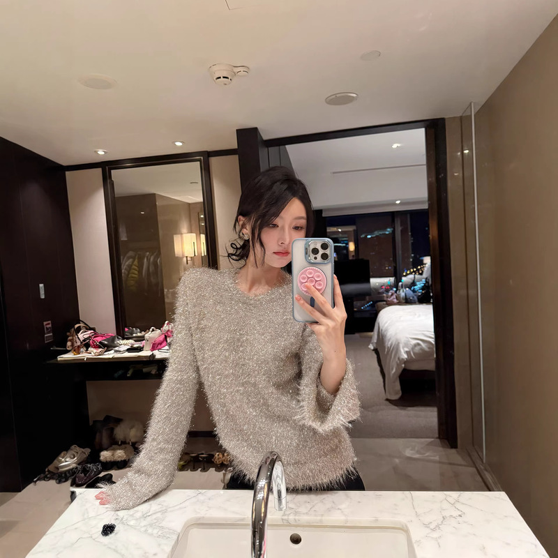 Sex and the City New Year Outfit 25 Autumn/Winter Ultra-Soft Gold and Silver Thread Dense Knit Pullover Sweater