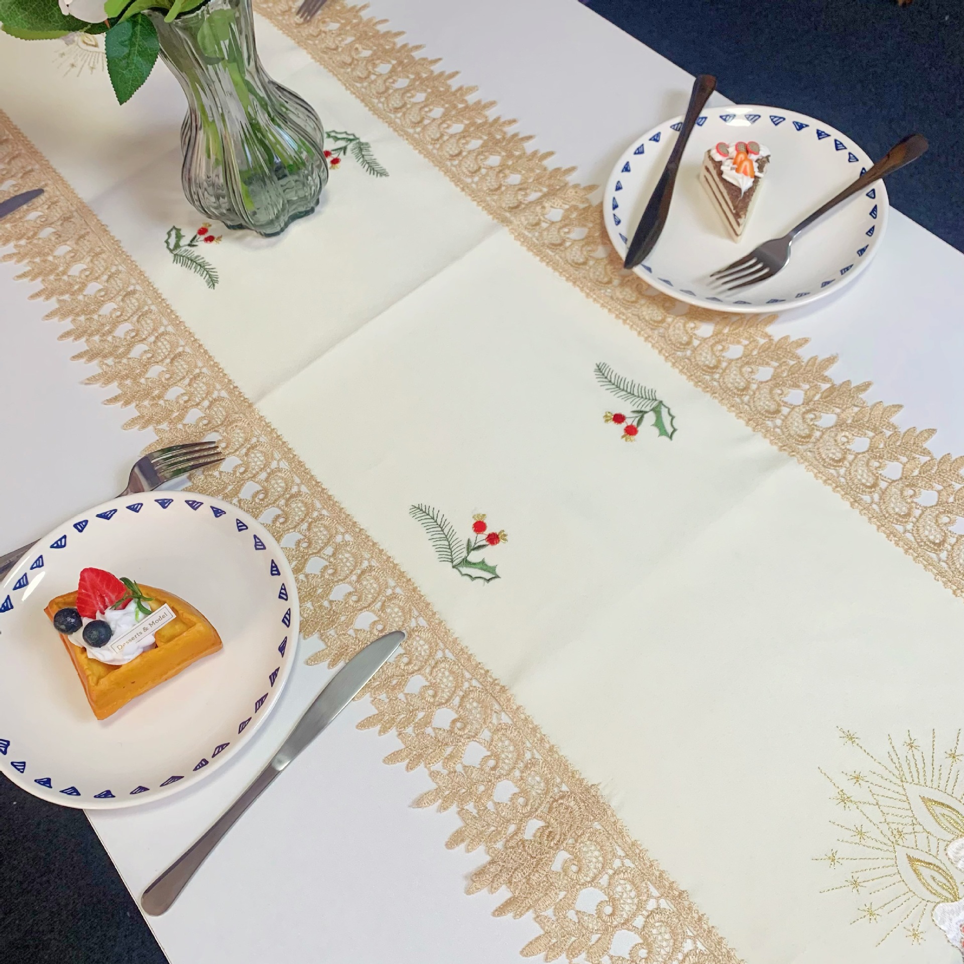 Comercio exterior transfronterizo bandera de mesa de Navidad vela de encaje campanas de viento decoración festiva tela de poliéster larga tela de mesa