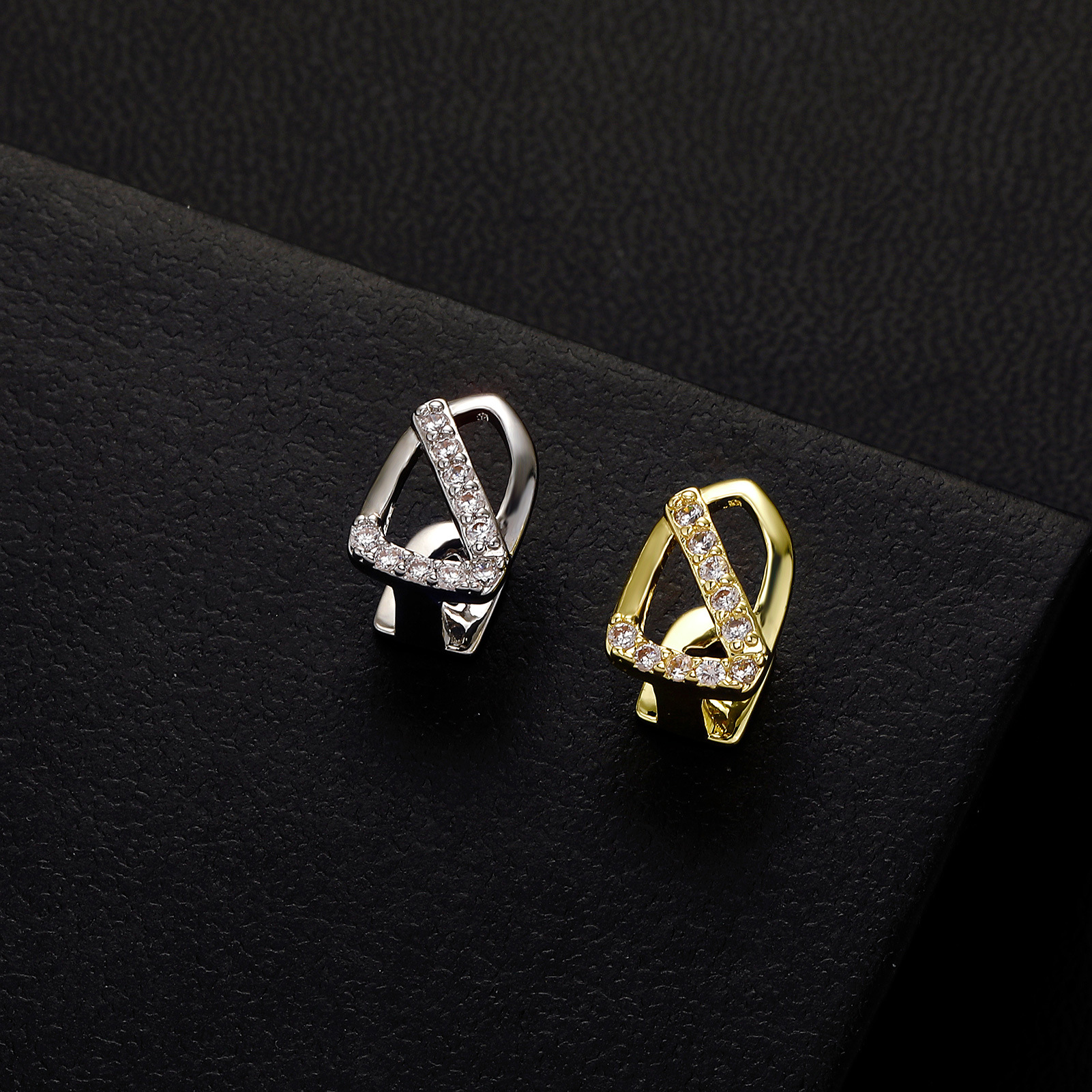 Full Diamond Cross Strap Dental Grill Trendy Single Tooth Accessory_voghion.com