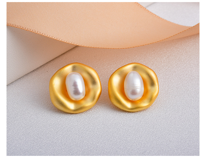 Geometric Pattern 1 Pair Freshwater Pearl Copper Geometric Ear Studs