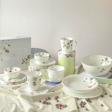 日式鸣海陶瓷餐具礼盒套装露西花园骨瓷碗盘子高颜值咖啡杯碟