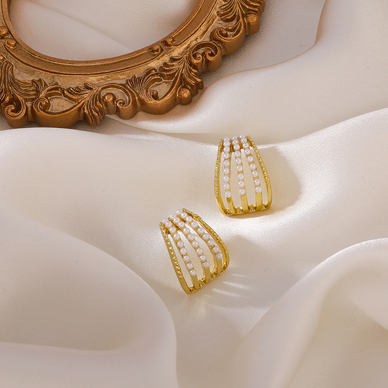 Vente En Gros Bijoux Boucles D&#39;oreilles En Perles D&#39;arc Multicouches Nihaojewelry display picture 4