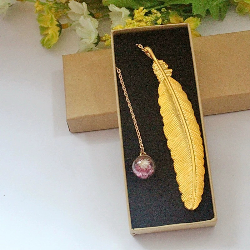 황금 깃털 파우더 드릴 흰색 꽃 구슬