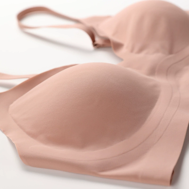 Foundation, underwear, comfortable breathable supporting thin wireless bra, no trace, plus size