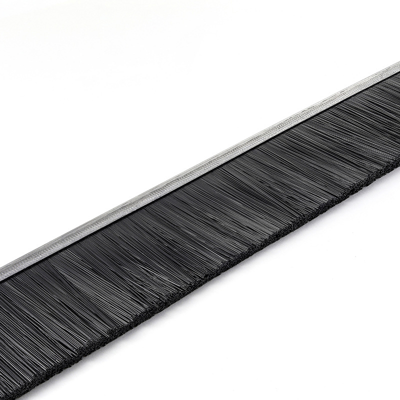 Fábrica al por mayor cepillo de tira de aleación de aluminio a prueba de polvo a prueba de insectos cepillo de tira de sellado puerta y ventana cepillo de ceniza tira gabinete cepillo impermeable