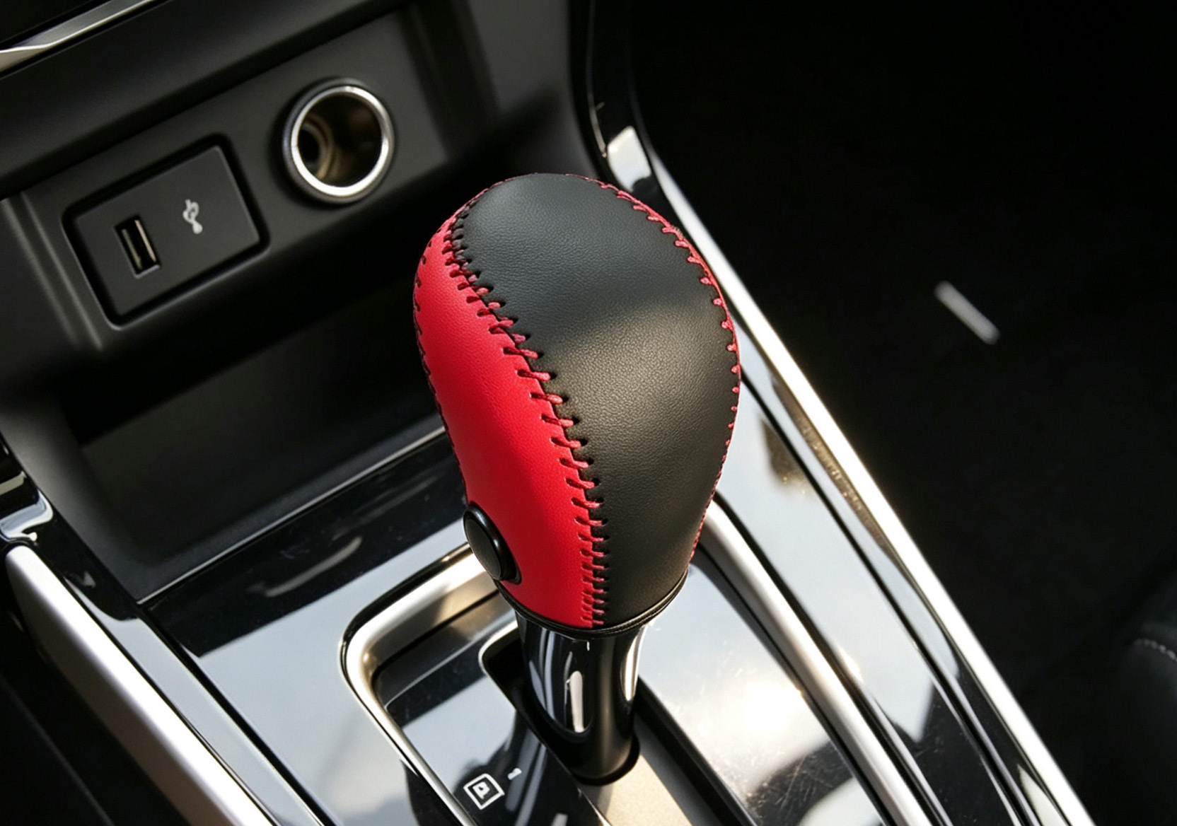 Leather car gear shift knob cover, hand-stitched, for Nissan 2012 New Sylphy, Qida, and Teana models. Also includes a handbrake cover and a gear shift cover