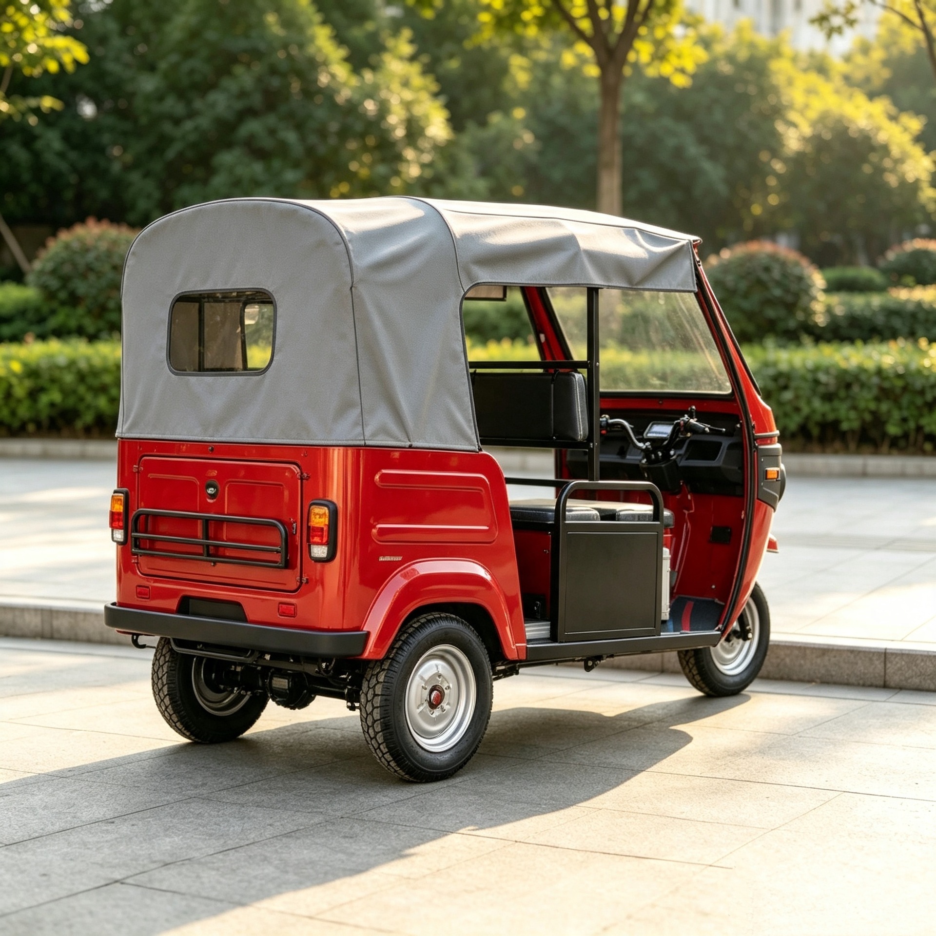 Fuel-powered passenger tricycle for export to Africa, durable and spacious, popular fuel-efficient vehicle for cross-border trade