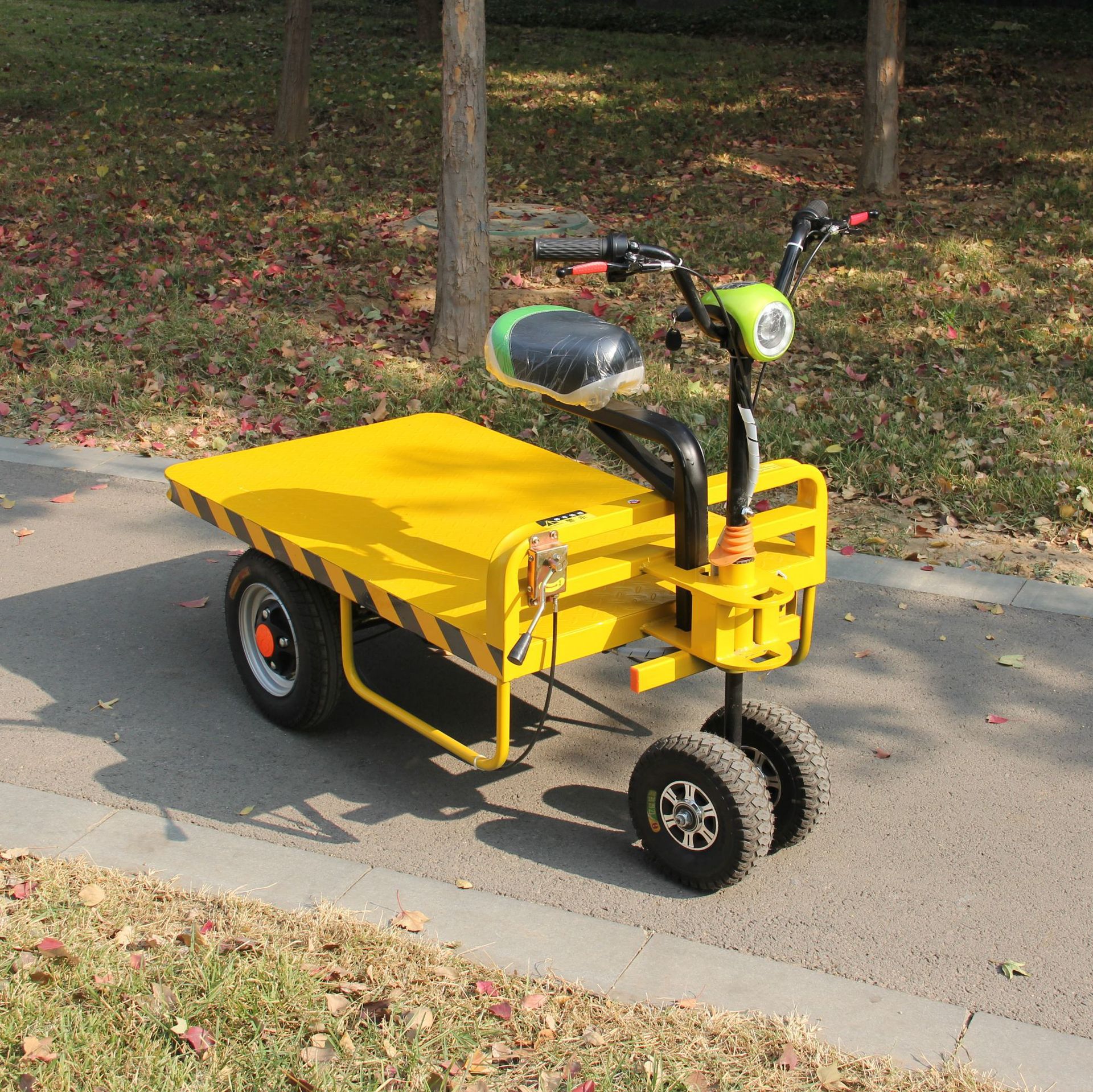 倒骑驴电动平板运输车 蔬菜大棚货物运输工具车厂家直销价格优惠